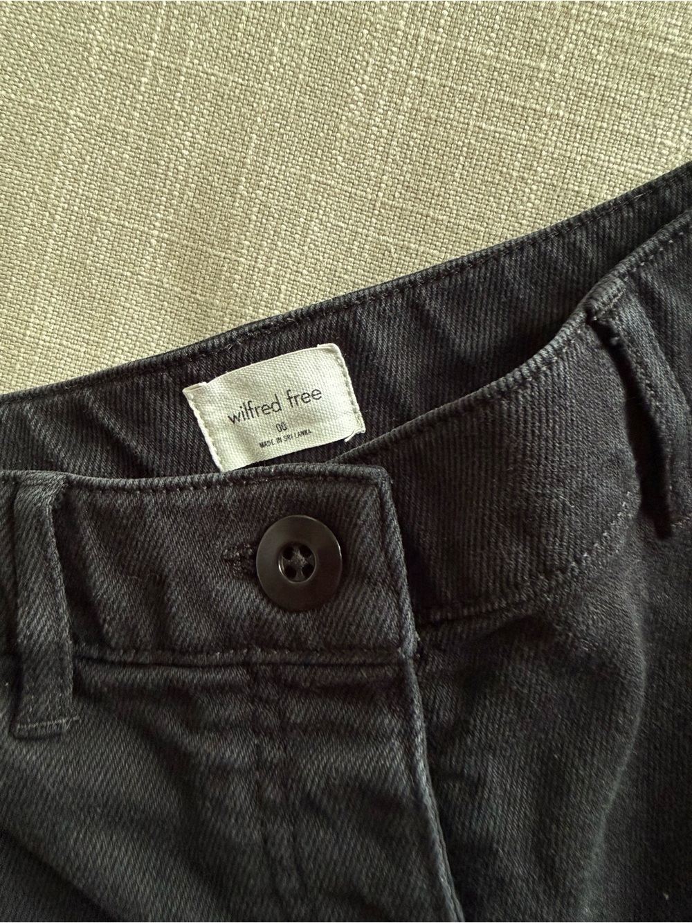 Aritzia Modern Cargo Pant - Picture 2 of 5